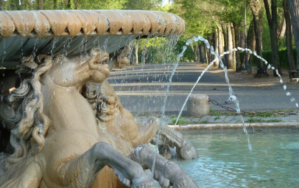 italy-borghese-fountain