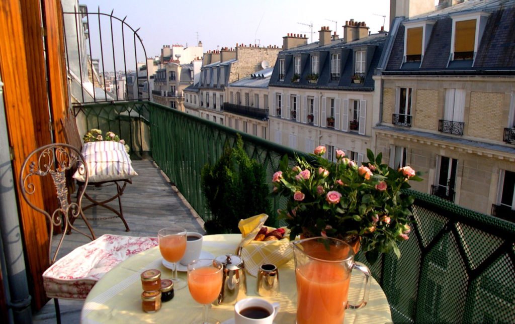 A Terrific New Tea Emporium Just Opened on Rue Cler! - Paris Perfect