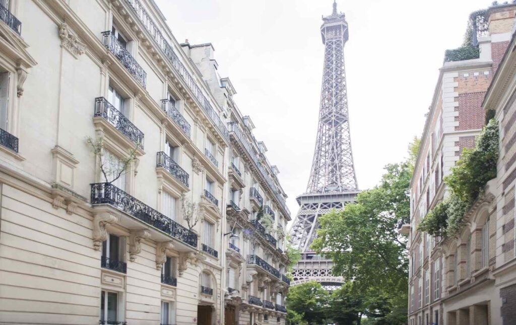 7 Sensational Summer Walks in Paris that Will Evoke Your Inner Flâneur ...