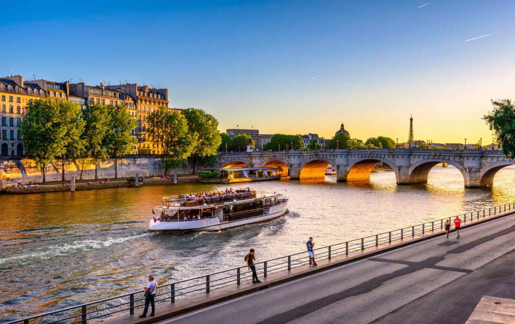 7 Sensational Summer Walks in Paris that Will Evoke Your Inner Flâneur ...