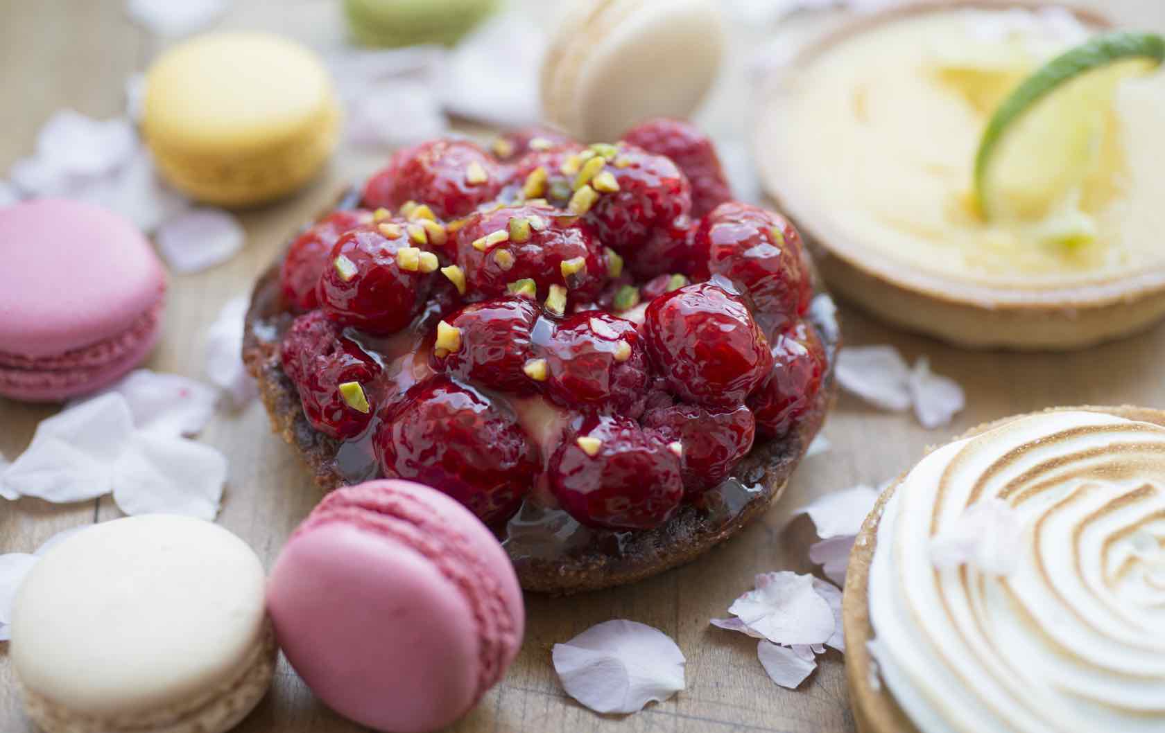 15 Places for Tasting Best French Desserts in Paris