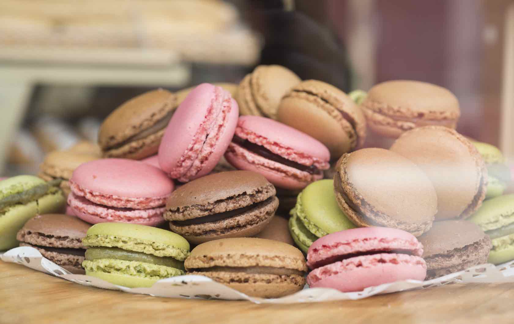 French desserts to eat in Paris macarons