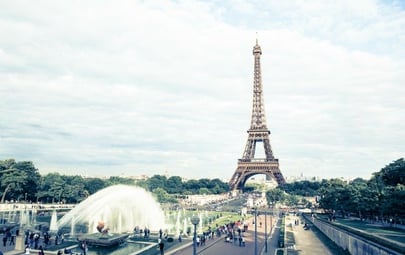 5 Reasons to Book Your Paris Vacation Right Now While the Dollar is Strong