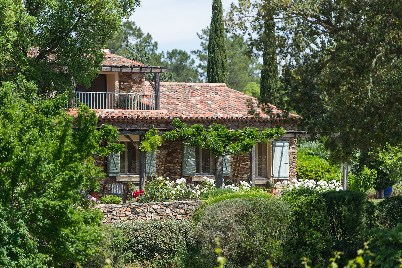 Luxury 5 Bedroom French Villa With Swimming Pool