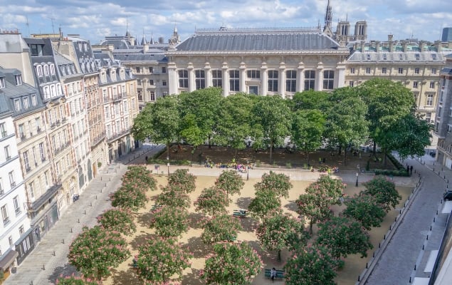 The Location of Place Dauphine
